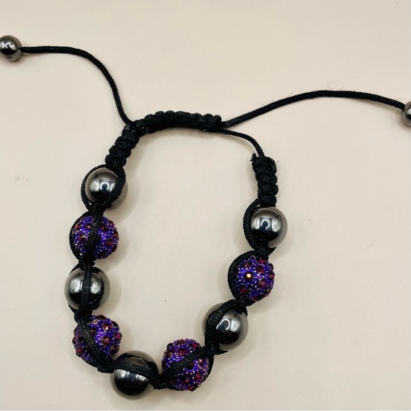 Shamballa style bracelet with purple crystal beads and hematite beads. - Picture 3 of 4